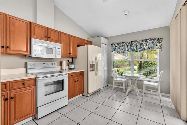 1904 Rosewood Way, Palm Beach Gardens, FL 33418