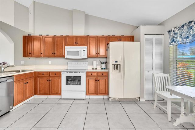 1904 Rosewood Way, Palm Beach Gardens, FL 33418