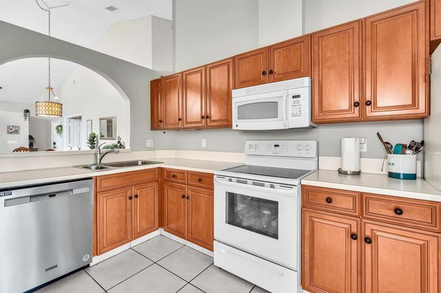 1904 Rosewood Way, Palm Beach Gardens, FL 33418