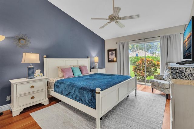 1904 Rosewood Way, Palm Beach Gardens, FL 33418
