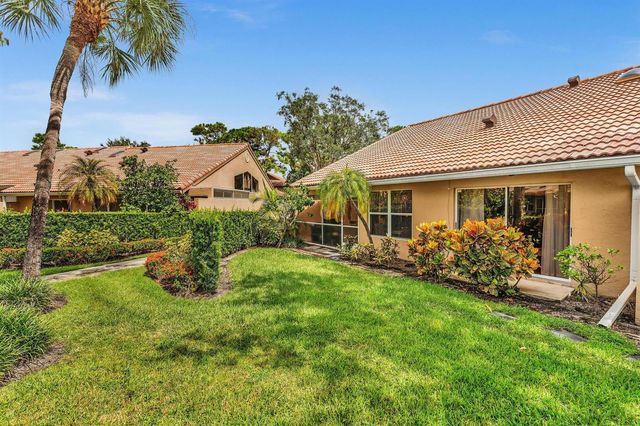 1904 Rosewood Way, Palm Beach Gardens, FL 33418