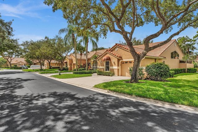 1904 Rosewood Way, Palm Beach Gardens, FL 33418