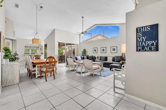 1904 Rosewood Way, Palm Beach Gardens, FL 33418