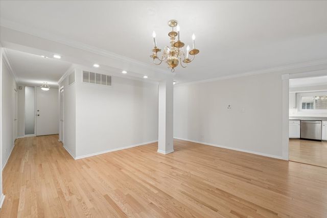 411 Ashland Avenue 1A, River Forest, IL 60305