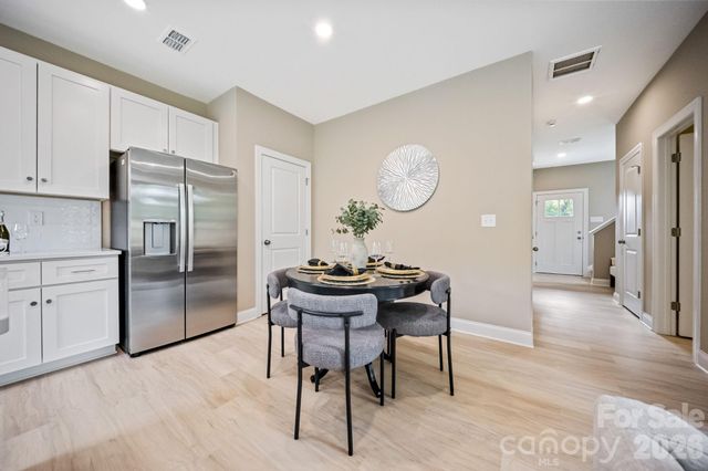 3304 Meredith Avenue, Charlotte, NC 28208