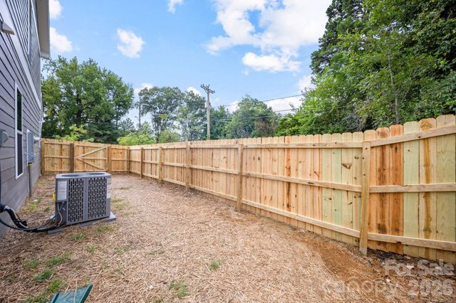 3304 Meredith Avenue, Charlotte, NC 28208