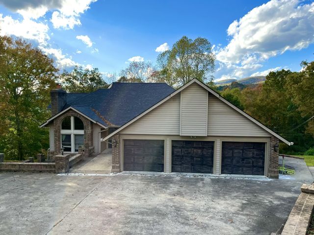 1100 Coldiron Heights, Harlan, KY 40831