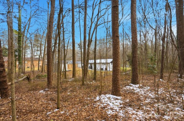 00 W Border Street, Dallas, NC 28034