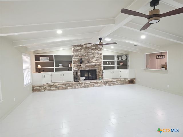 124 Creekview Drive, Canyon Lake, TX 78133