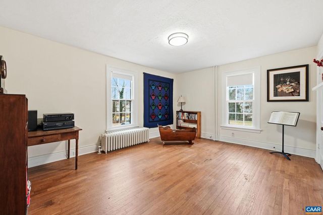 204 HOLLADAY AVE, Gordonsville, VA 22942