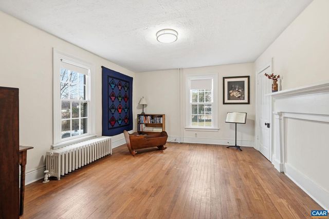 204 HOLLADAY AVE, Gordonsville, VA 22942