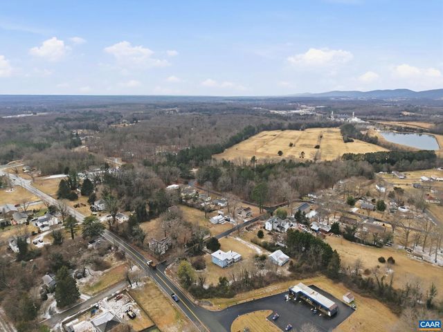 204 HOLLADAY AVE, Gordonsville, VA 22942