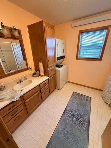 721 7th Street, Walnut Grove, MN 56180