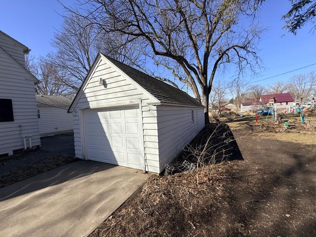 721 7th Street, Walnut Grove, MN 56180