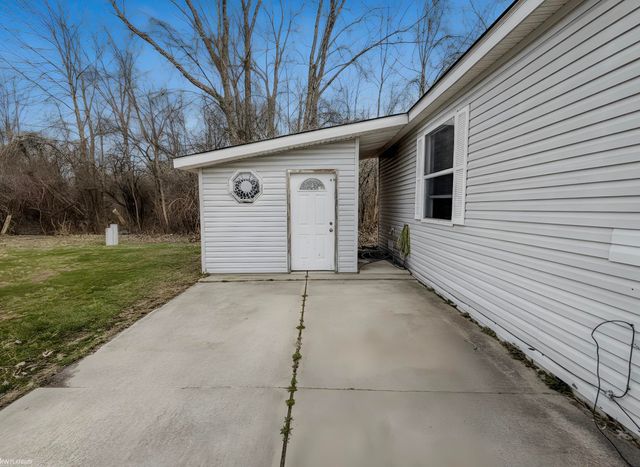 43705 Medea Drive, Clinton Twp, MI 48036