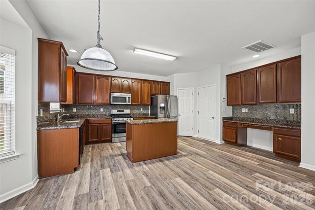 2704 Piersland Drive, Matthews, NC 28104