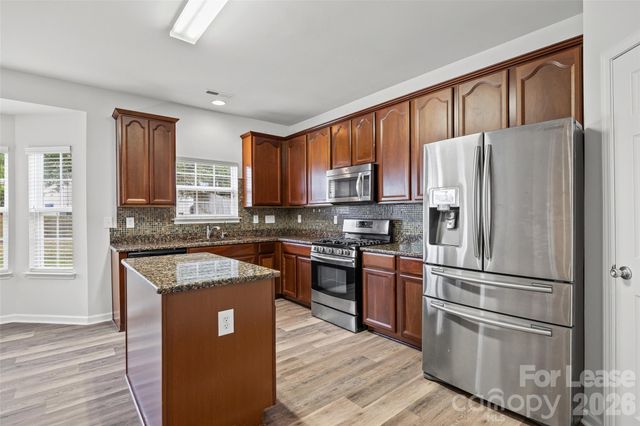 2704 Piersland Drive, Matthews, NC 28104