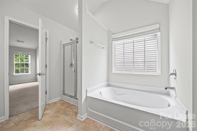 2704 Piersland Drive, Matthews, NC 28104