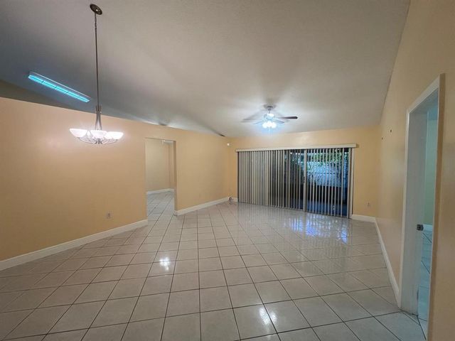 520 NW 206th Avenue, Pembroke Pines, FL 33029