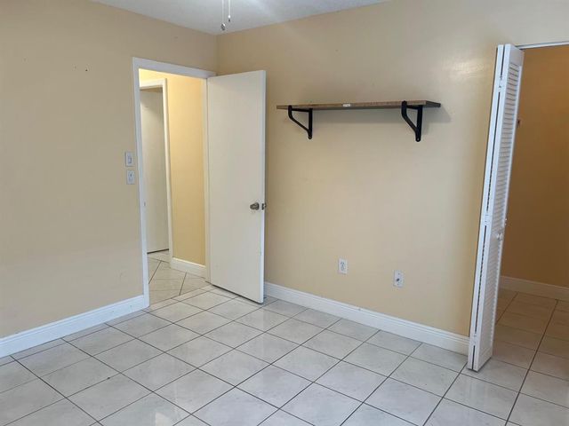 520 NW 206th Avenue, Pembroke Pines, FL 33029