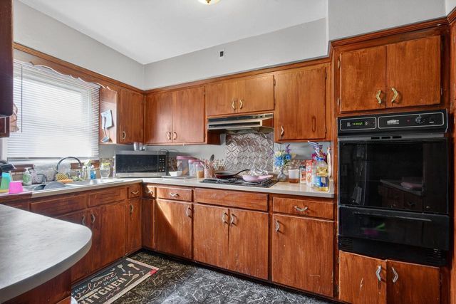 4219 N 68th STREET, Milwaukee, WI 53216