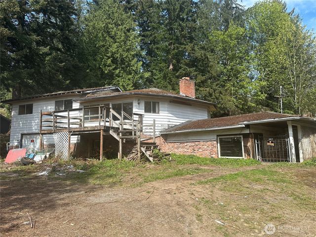 1307 N Lake Stickney Drive, Lynnwood, WA 98087
