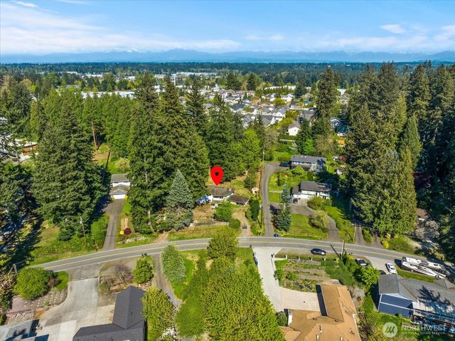 1307 N Lake Stickney Drive, Lynnwood, WA 98087