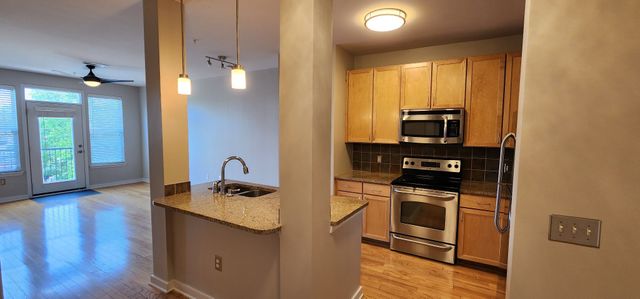 3000 Vanderbilt Pl Apt 107, Nashville, TN 37212