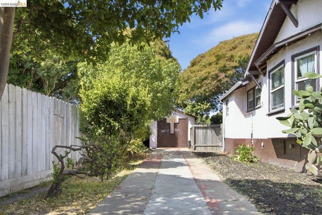 4315 Nevin Ave, Richmond, CA 94805