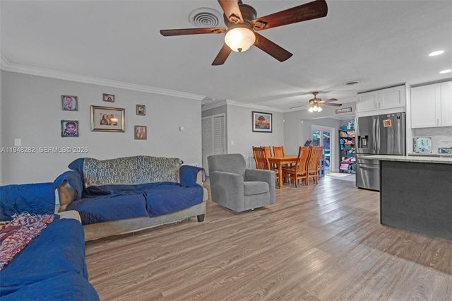 131 SE 11th St, Deerfield Beach, FL 33441