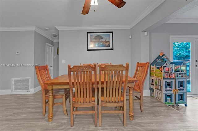 131 SE 11th St, Deerfield Beach, FL 33441