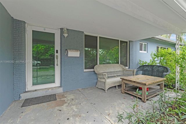 131 SE 11th St, Deerfield Beach, FL 33441