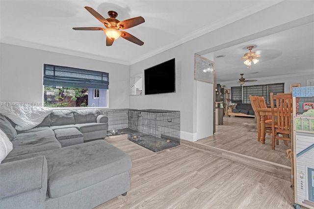 131 SE 11th St, Deerfield Beach, FL 33441