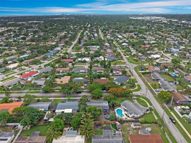 131 SE 11th St, Deerfield Beach, FL 33441