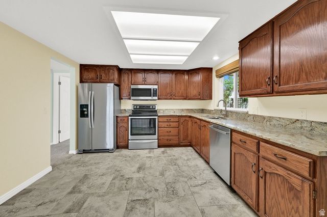 732 W 1175 N, Centerville, UT 84014