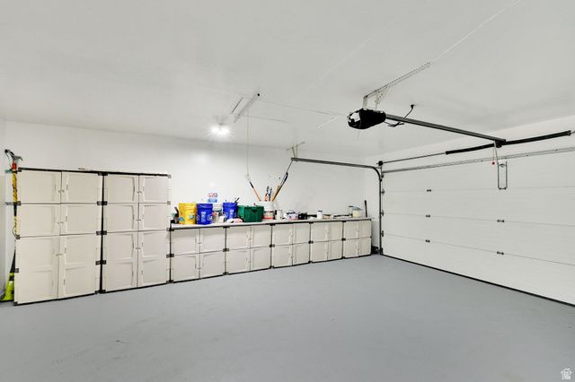 732 W 1175 N, Centerville, UT 84014