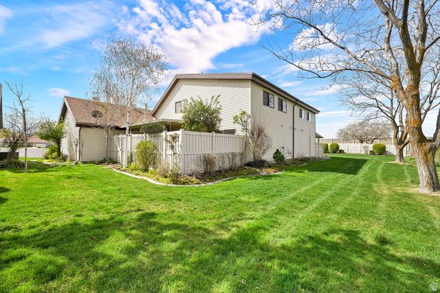 732 W 1175 N, Centerville, UT 84014