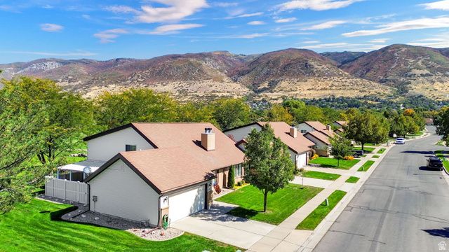 732 W 1175 N, Centerville, UT 84014