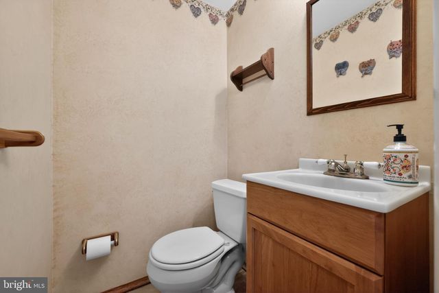 667 LILY RD, Warminster, PA 18974