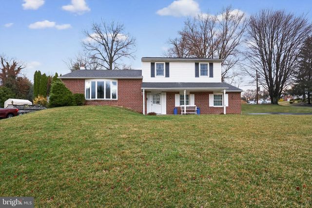 667 LILY RD, Warminster, PA 18974