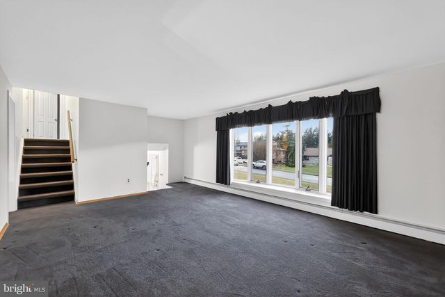 667 LILY RD, Warminster, PA 18974