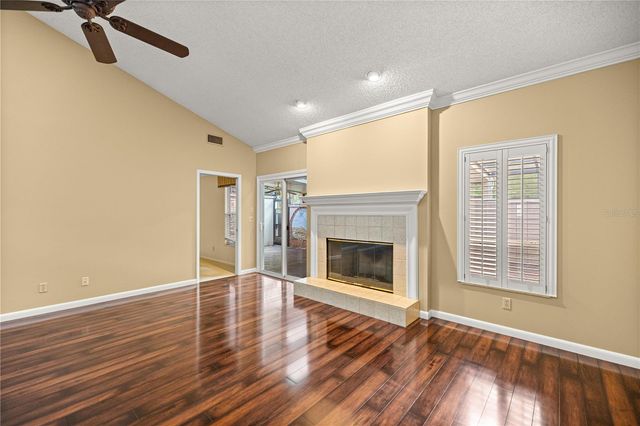 2050 SE 37TH COURT CIRCLE, Ocala, FL 34471