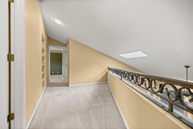 2050 SE 37TH COURT CIRCLE, Ocala, FL 34471