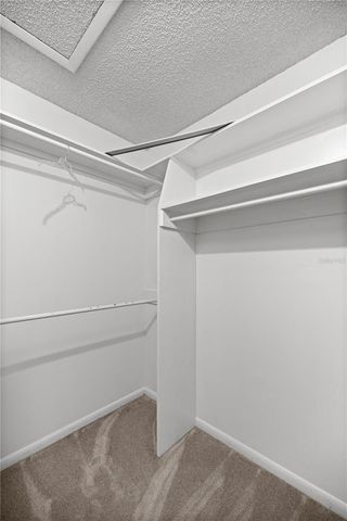 2050 SE 37TH COURT CIRCLE, Ocala, FL 34471