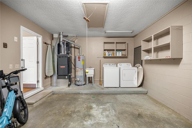 2050 SE 37TH COURT CIRCLE, Ocala, FL 34471