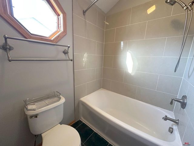 2620 Jacquelyn Drive, Lincoln, NE 68512