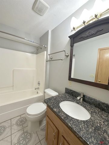 2620 Jacquelyn Drive, Lincoln, NE 68512