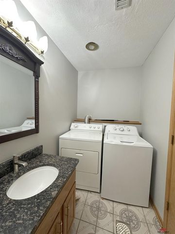 2620 Jacquelyn Drive, Lincoln, NE 68512