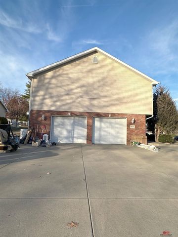 2620 Jacquelyn Drive, Lincoln, NE 68512