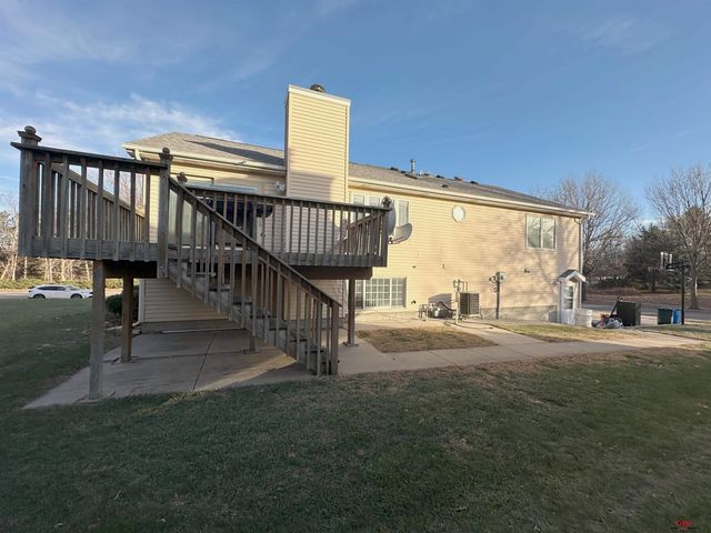 2620 Jacquelyn Drive, Lincoln, NE 68512